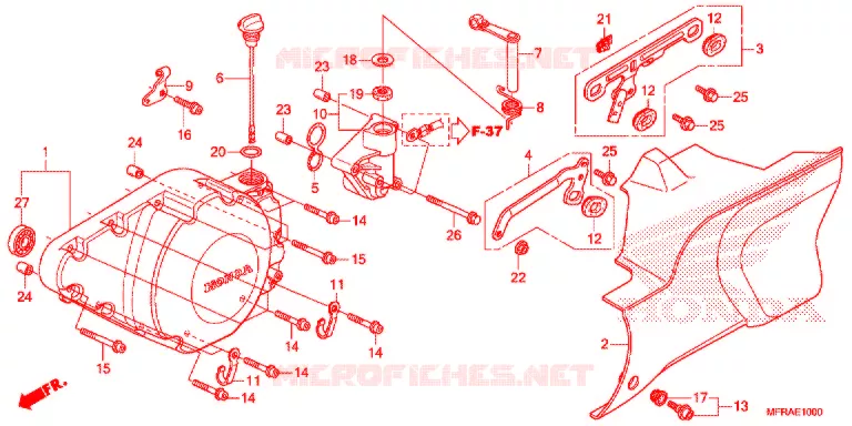 LEFT CRANKCASE COVER - ALTERNATOR (2) Honda MOTO 1300 VT 2013  VT1300CSD